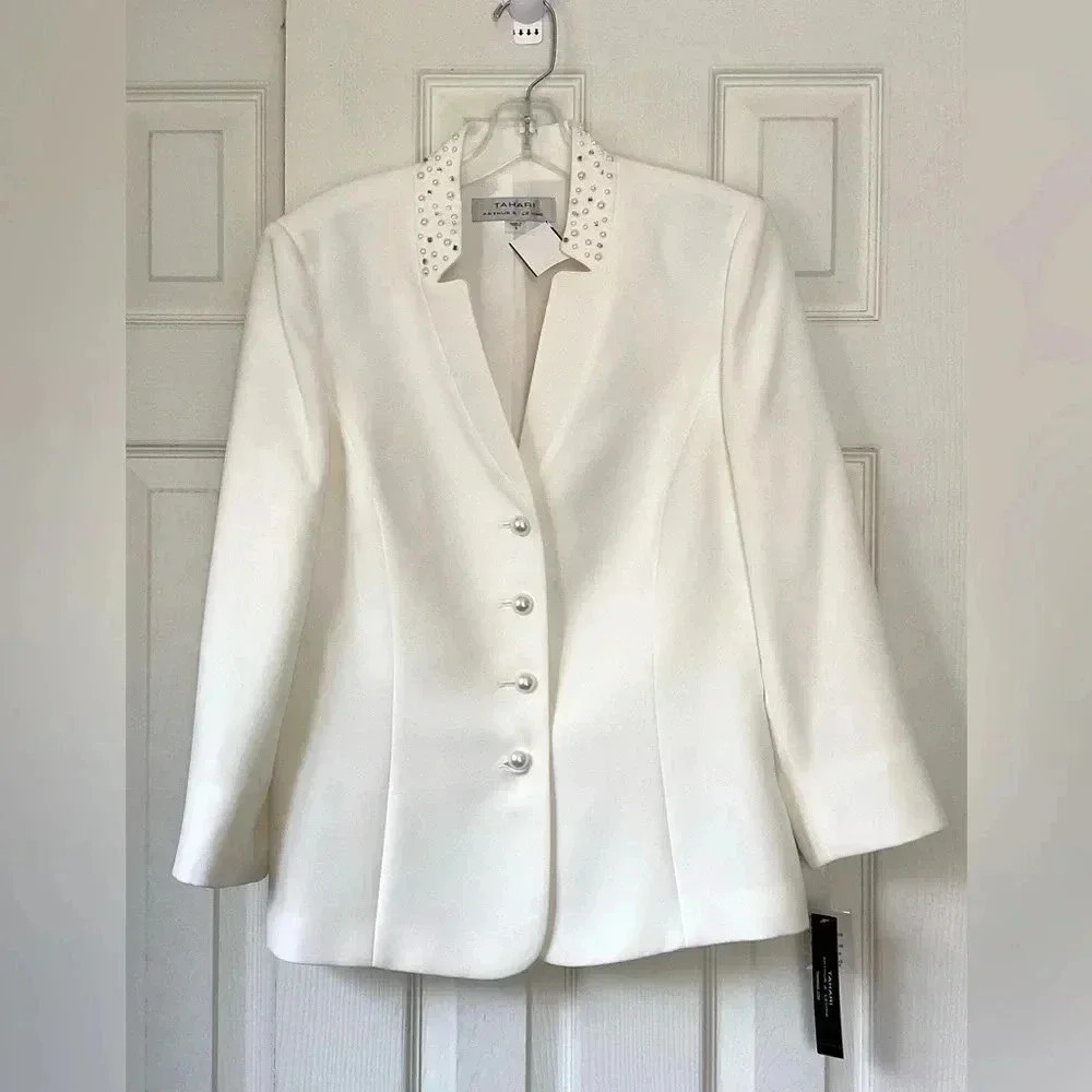 Tahari NWT off-white Bridal Wedding Pantsuit  beaded lined Pantsuit Size 8